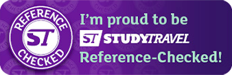 Uno striscione viola con un distintivo circolare bianco che recita "REFERENCE CHECKED" a sinistra e il testo "Sono orgoglioso di essere ST StudyTravel Reference-Checked!" a destra.